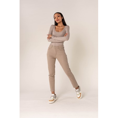 Pantalon classique stretch beige femme - Matière noble 29,90€