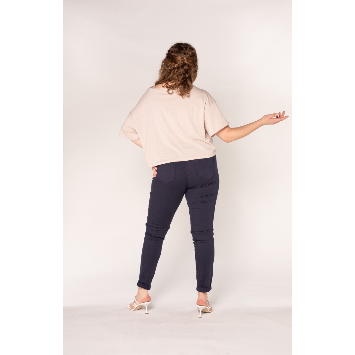 Pantalon stretch marine femme - Matière noble 29,90€