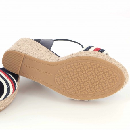 Sandales compensées TOMMY HILFIGER, coloris marine - Matière noble 64.90 €