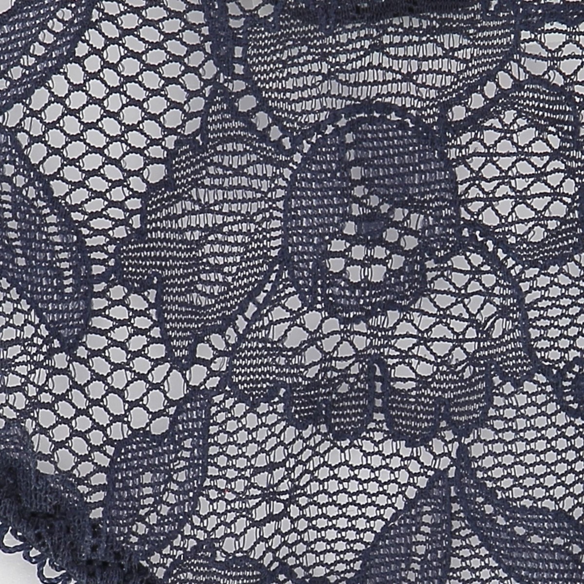 Tanga AUBADE dentelle marine pas cher - Matière-noble 13,90