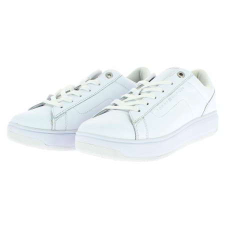 BASKET FEMME TOMMY HILFIGER LEATHER BLANCHE- MATIERE NOBLE 59€