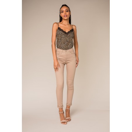 Pantalon slim stretch beige femme - Matière noble 29,90€